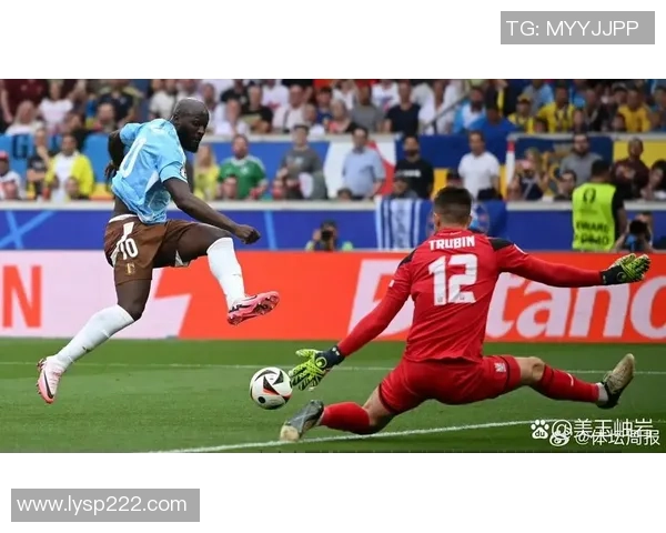 卢卡库重返赛场引发热议球迷期待他带领球队再创辉煌