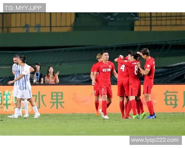 富力与权健精彩对决回放分析全场比赛亮点与关键时刻一览