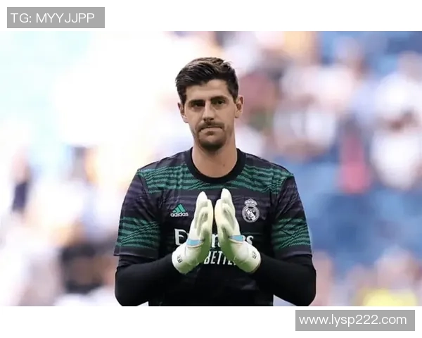 库尔图瓦:从门将到传奇的足球旅程与辉煌成就解析 库尔图瓦:从门将到传奇的足球旅程与辉煌成就解析